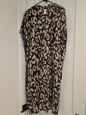 Leopard Print V-Neck Maxi Dress - Black & Tan